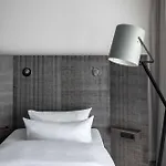 Pentahotel فندق