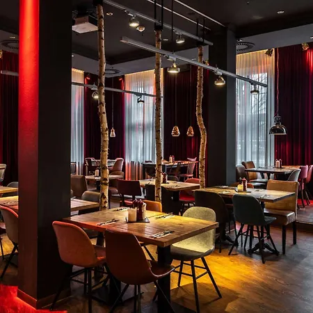 Pentahotel فندق