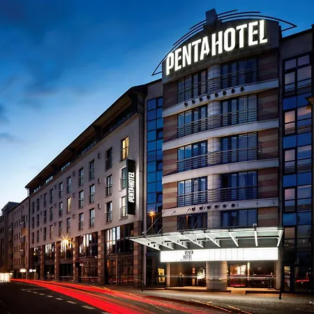 Pentahotel Hotel 4*