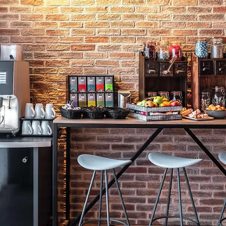 Pentahotel فندق