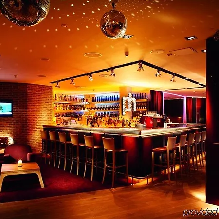 Pentahotel Hotel 4*