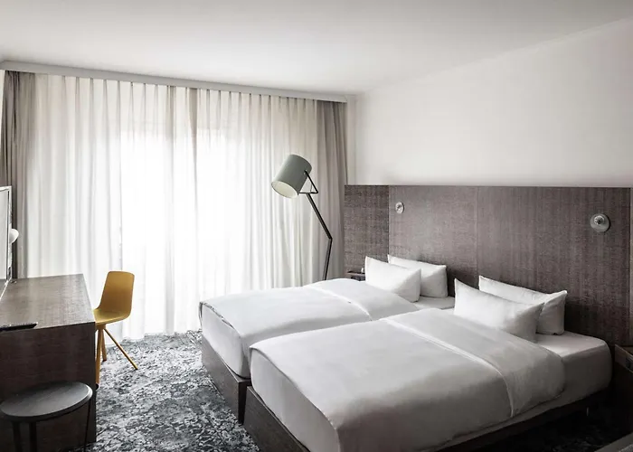 Отель Pentahotel