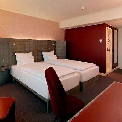 Отель Pentahotel 4*