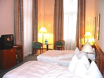 Отель Pentahotel 4*