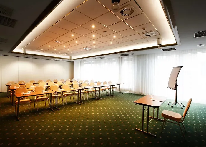 Pentahotel Отель